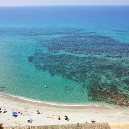 La Ninfa Holidays Apartment *